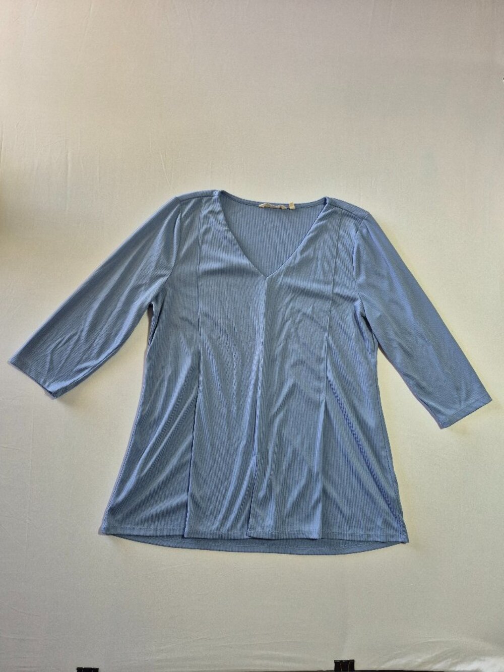 Soft Surroundings Women Blouse Size L Blue 3/4 Sleeves V Neck Ribbed Knit Top